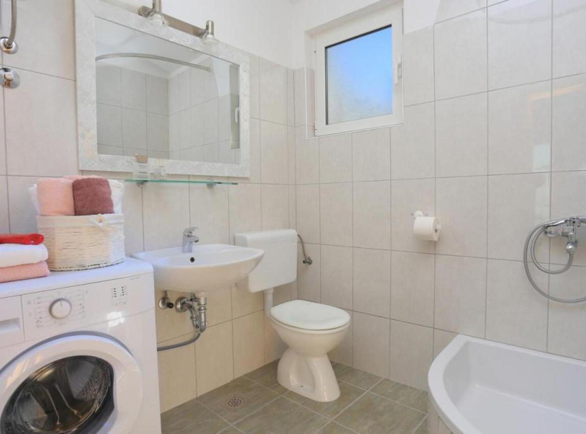 Apartments Roscic Podgora Bagian luar foto