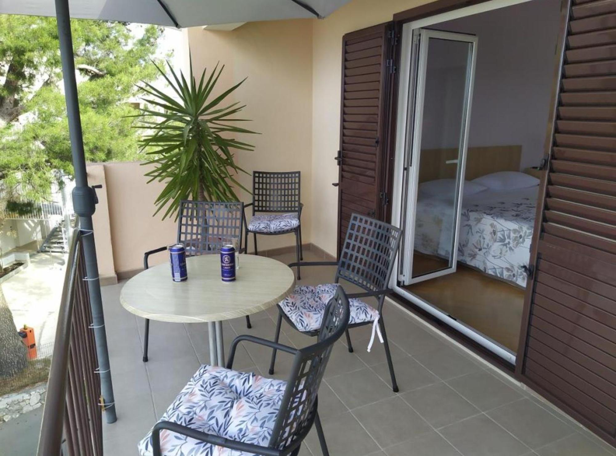 Apartments Roscic Podgora Bagian luar foto