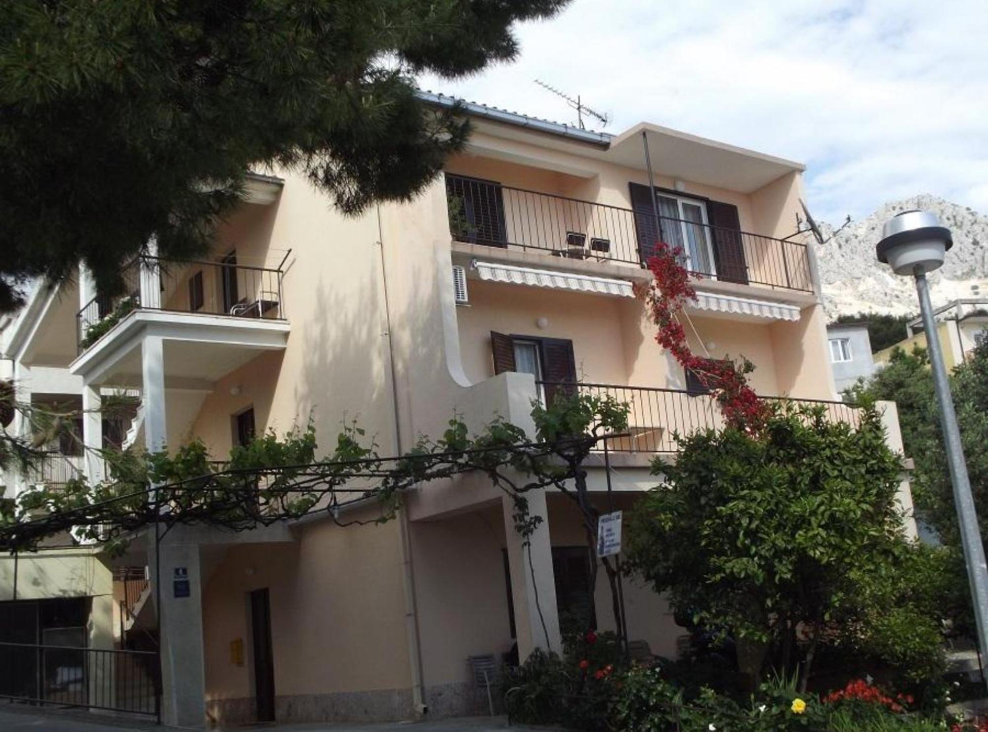Apartments Roscic Podgora Bagian luar foto